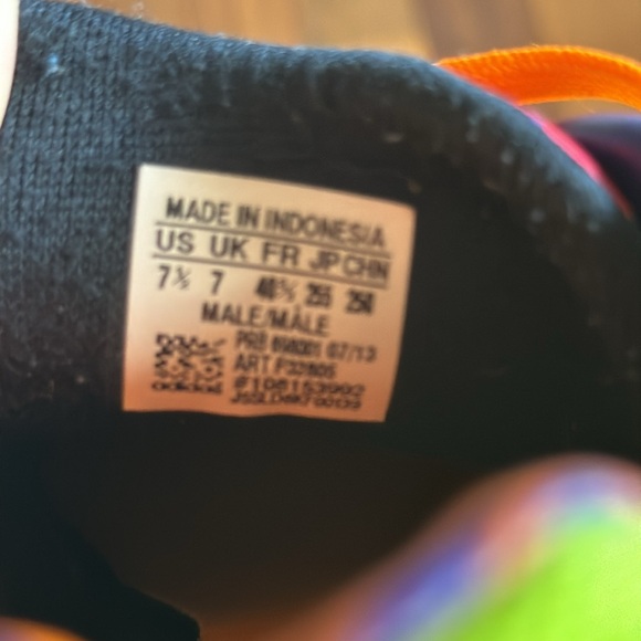 Adidas soccer cleats men’s size 7 - Picture 3 of 3